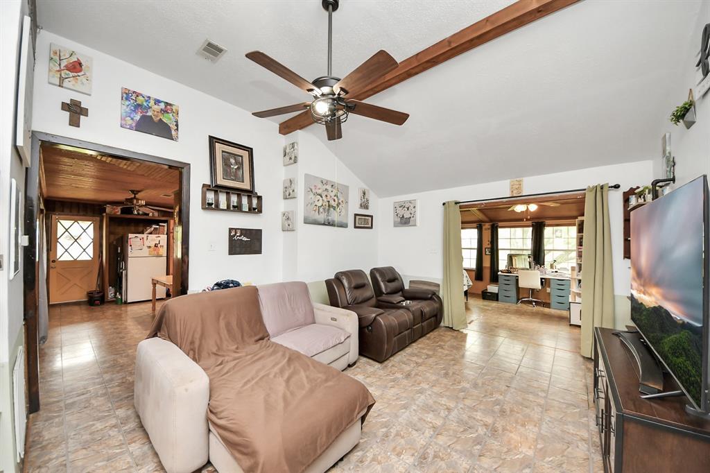 7802 Fm 1952 Road, Wallis, Texas image 22
