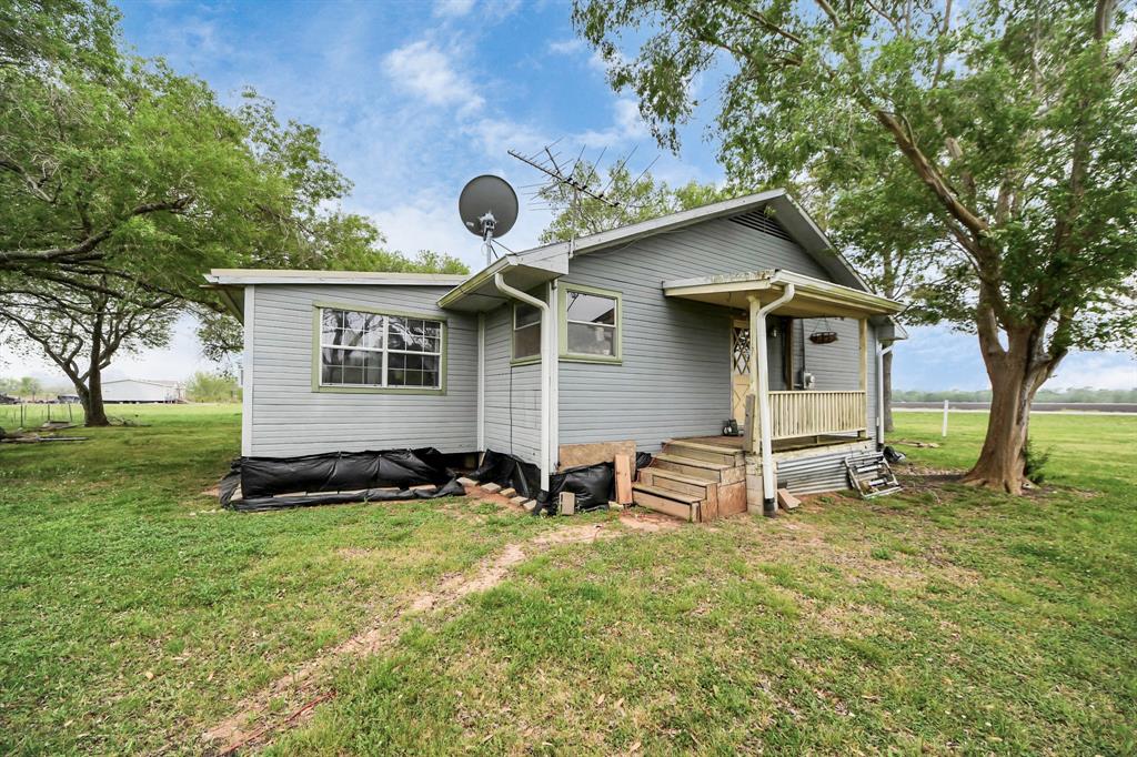 7802 Fm 1952 Road, Wallis, Texas image 14