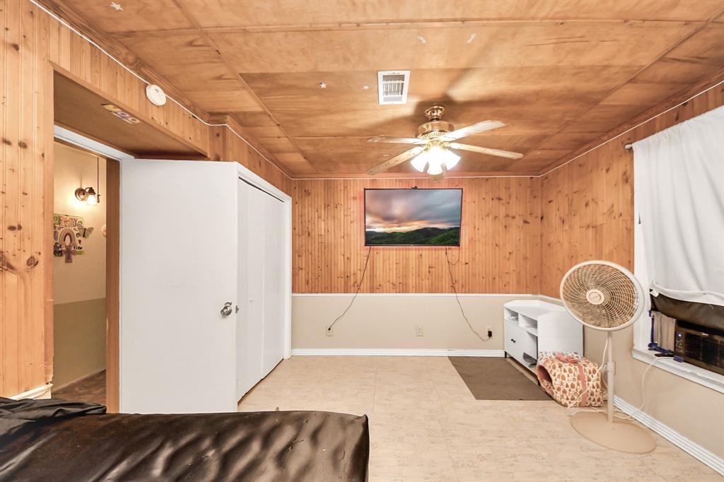 7802 Fm 1952 Road, Wallis, Texas image 34