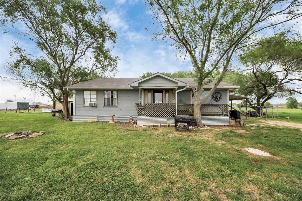 7802 Fm 1952 Road, Wallis, Texas image 9