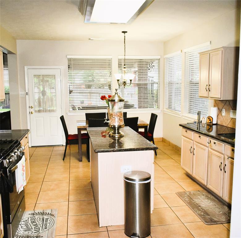 13902 Whispertrail Court, Houston, Texas image 7