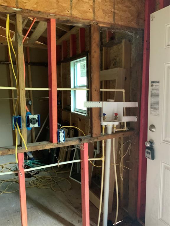 208 Gordon Drive, Livingston, Texas image 19