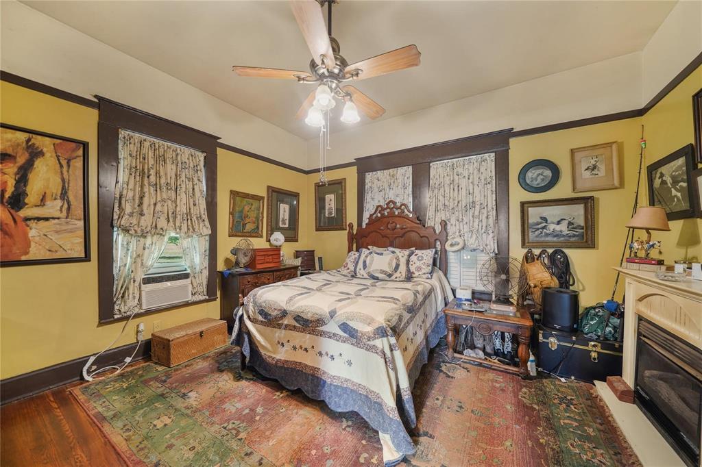 855 County Road 15, Damon, Texas image 17