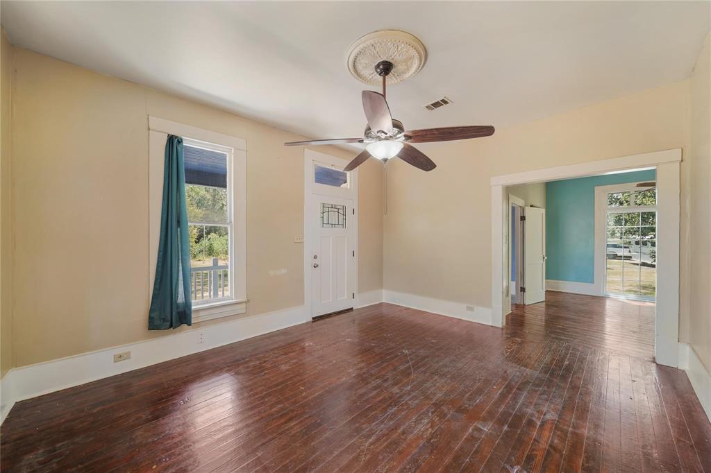 855 County Road 15, Damon, Texas image 26