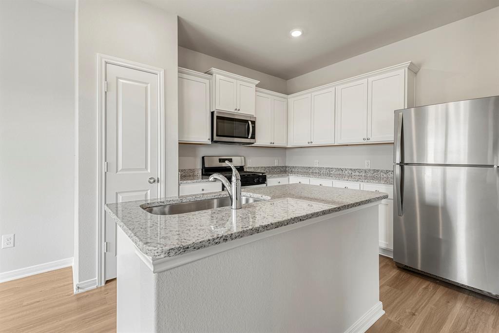 393 Tejas Trail, Waller, Texas image 11