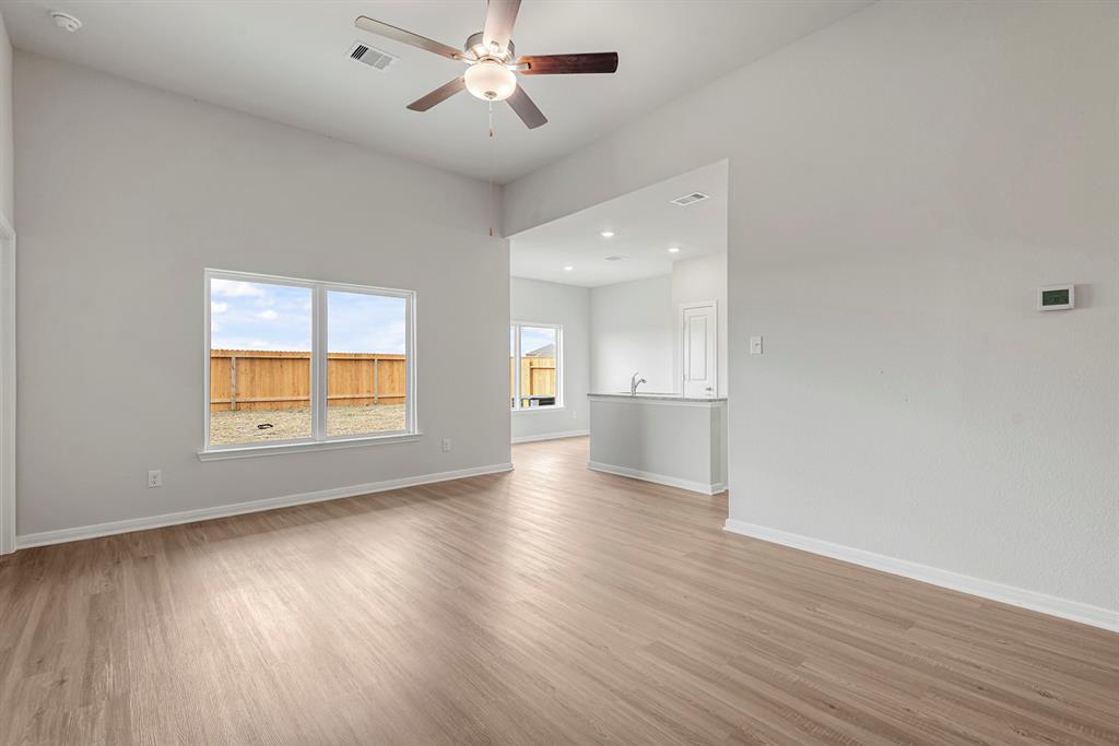 393 Tejas Trail, Waller, Texas image 4
