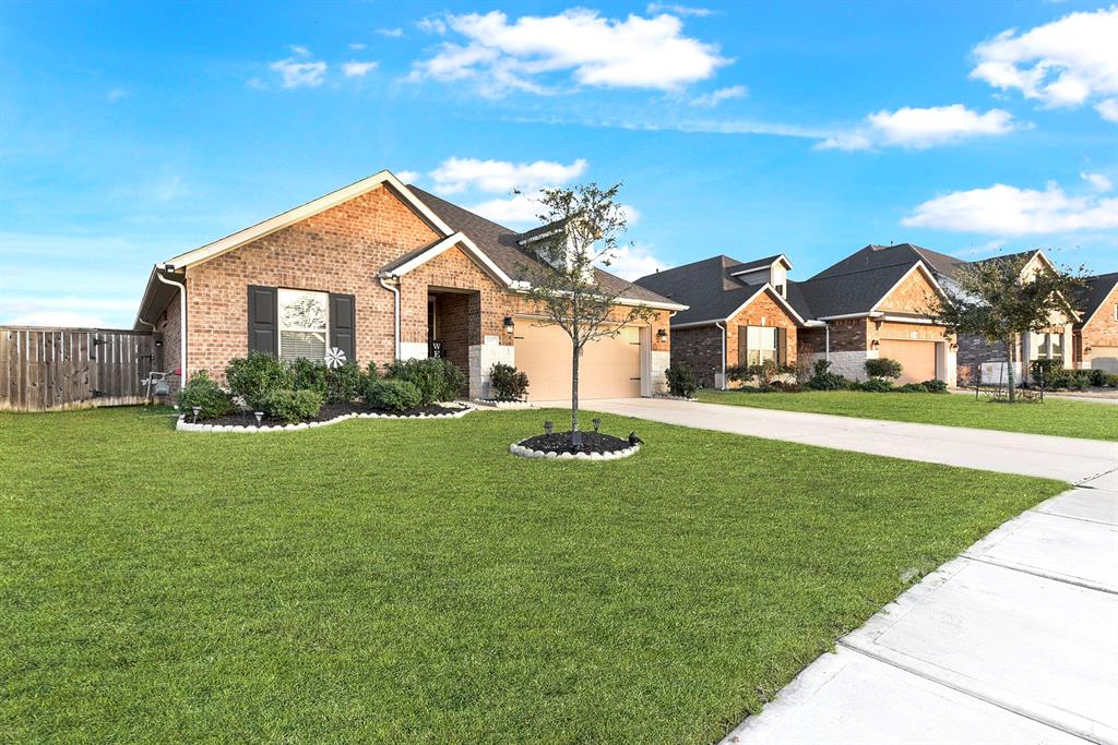 1907 Village Orchard Lane, Brookshire, Texas image 37