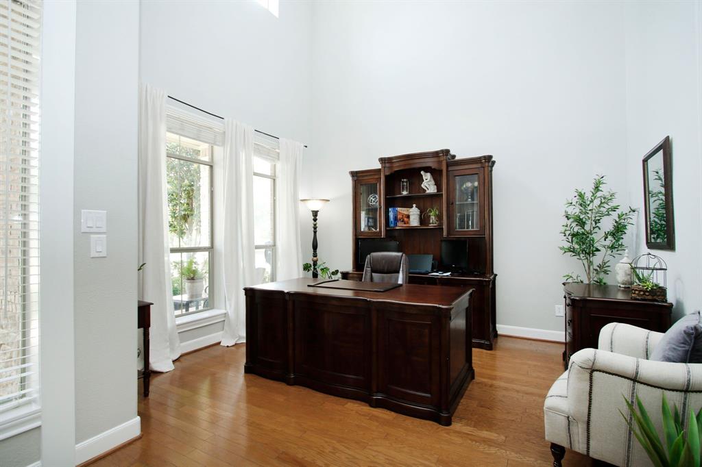 9303 Georgetown Glen Circle, Cypress, Texas image 11