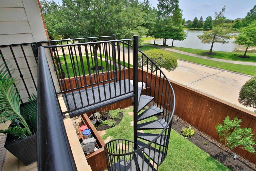 9303 Georgetown Glen Circle, Cypress, Texas image 42