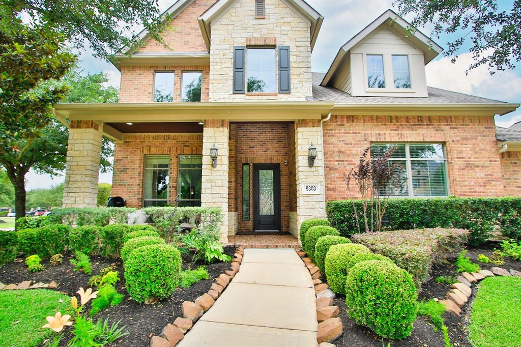 9303 Georgetown Glen Circle, Cypress, Texas image 6