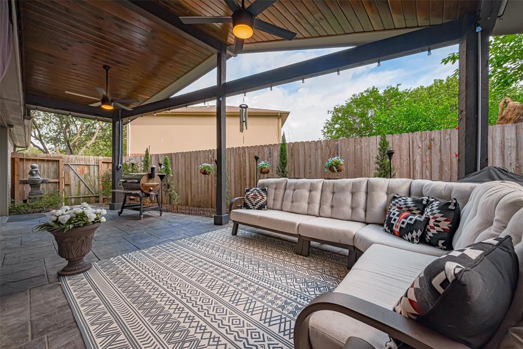 131 Breezy Shore Ct Court, Dickinson, Texas image 32