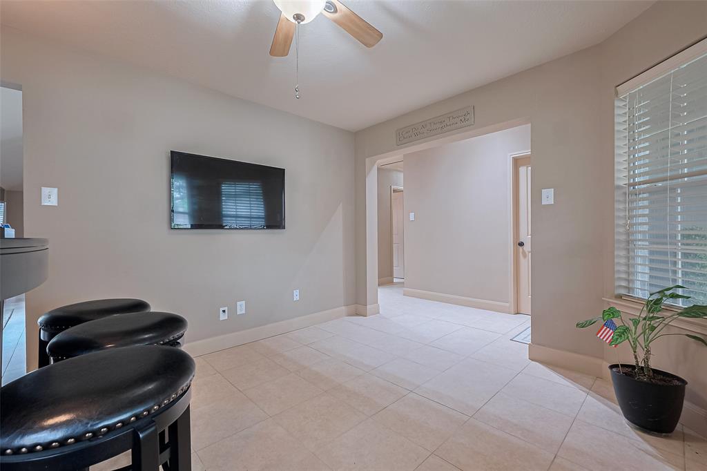 131 Breezy Shore Ct Court, Dickinson, Texas image 13