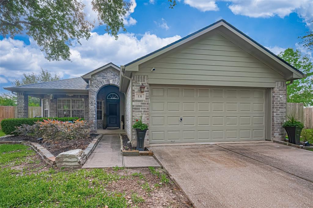 131 Breezy Shore Ct Court, Dickinson, Texas image 2