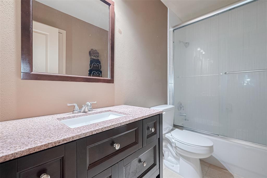 131 Breezy Shore Ct Court, Dickinson, Texas image 16