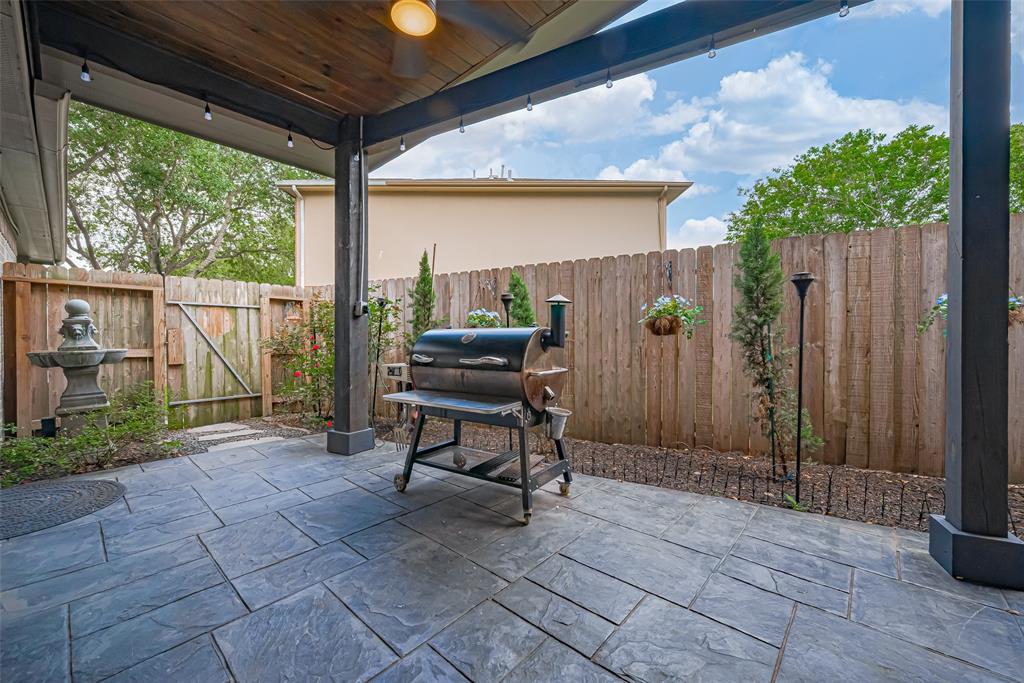131 Breezy Shore Ct Court, Dickinson, Texas image 31