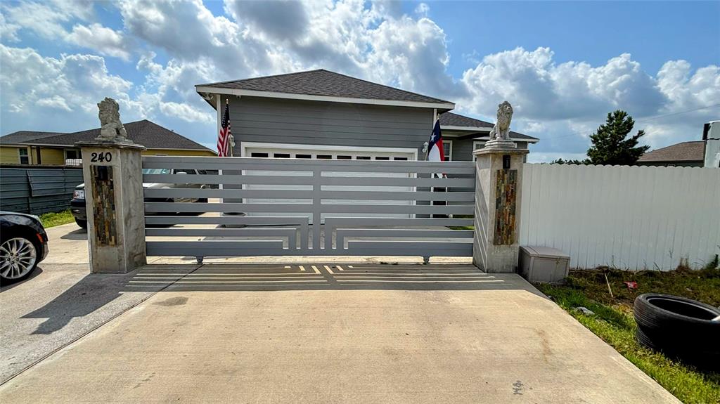240 Road 5109, Cleveland, Texas image 1