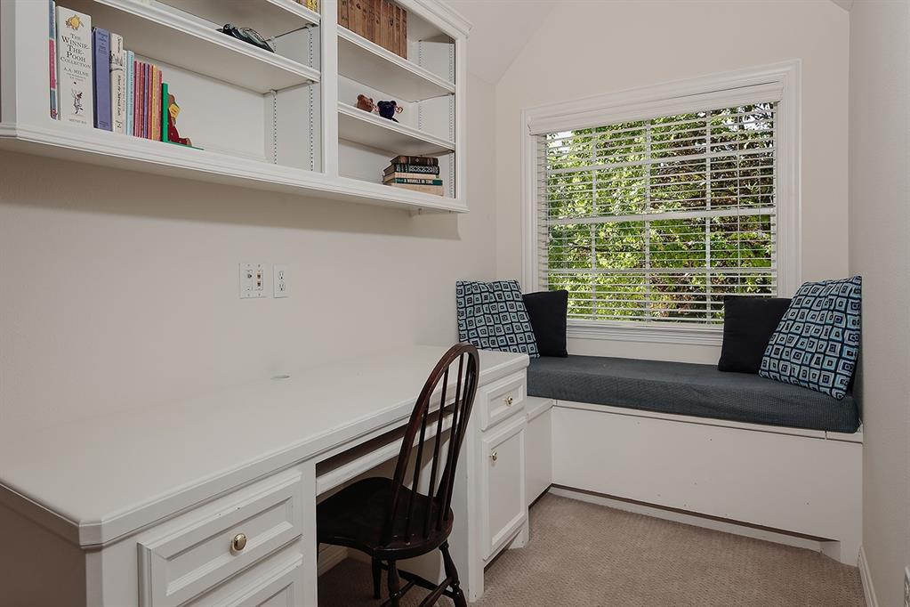 47 Webb Creek Place, The Woodlands, New York image 33