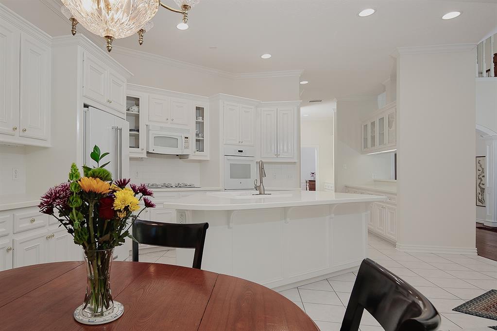 47 Webb Creek Place, The Woodlands, New York image 19