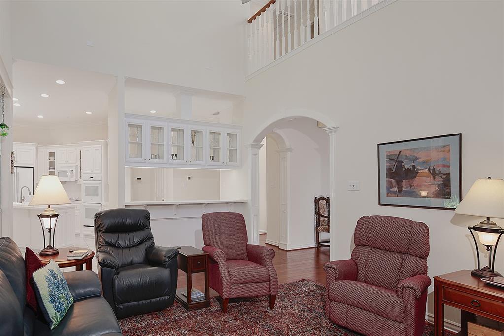 47 Webb Creek Place, The Woodlands, New York image 13