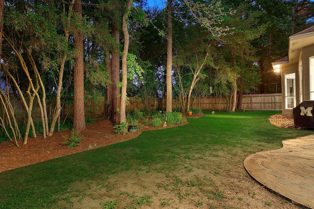 47 Webb Creek Place, The Woodlands, New York image 37