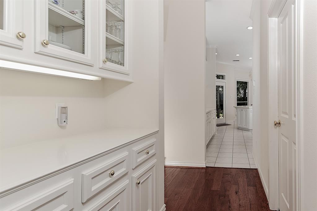 47 Webb Creek Place, The Woodlands, New York image 14