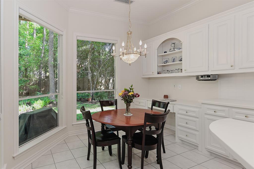 47 Webb Creek Place, The Woodlands, New York image 18