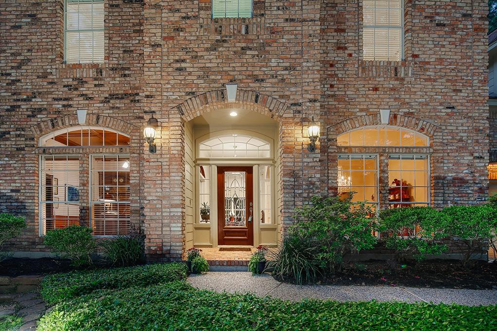 47 Webb Creek Place, The Woodlands, New York image 3