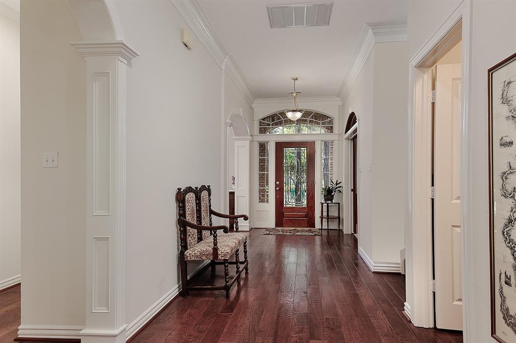 47 Webb Creek Place, The Woodlands, New York image 5