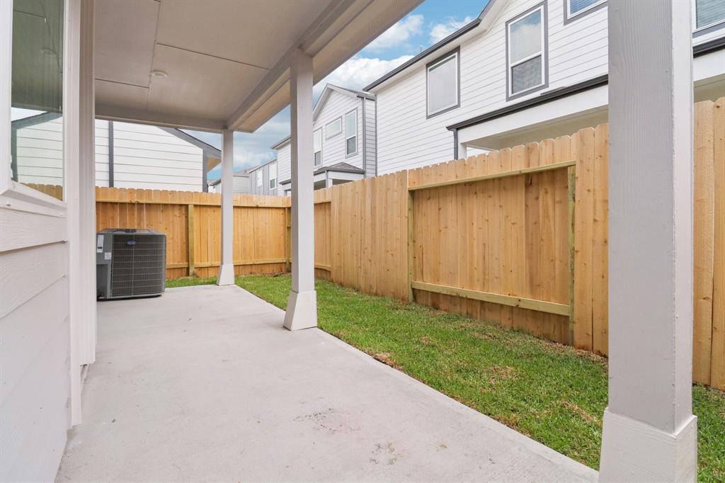 10025 Rustic Charm Street, Houston, Texas image 40