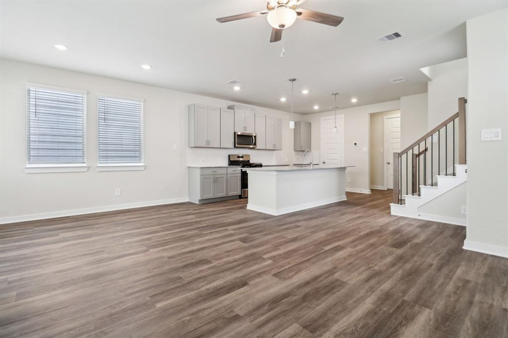 10025 Rustic Charm Street, Houston, Texas image 7