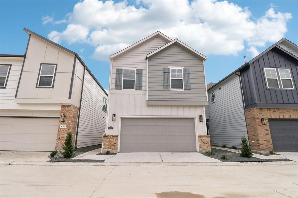 10025 Rustic Charm Street, Houston, Texas image 1