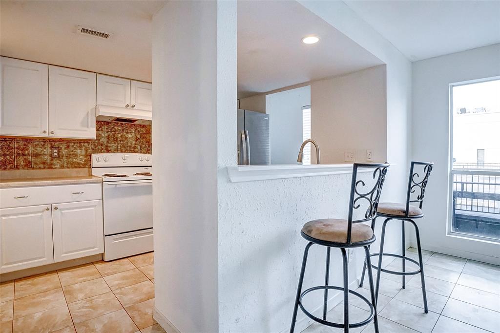 781 Country Place Drive #2040, Houston, Texas image 7