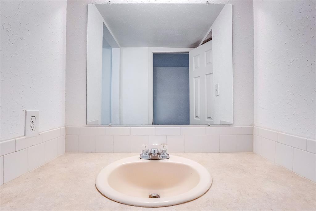 781 Country Place Drive #2040, Houston, Texas image 26