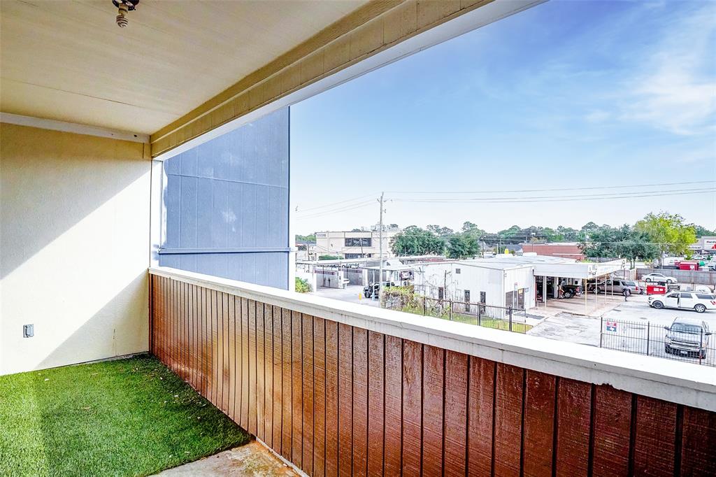781 Country Place Drive #2040, Houston, Texas image 6