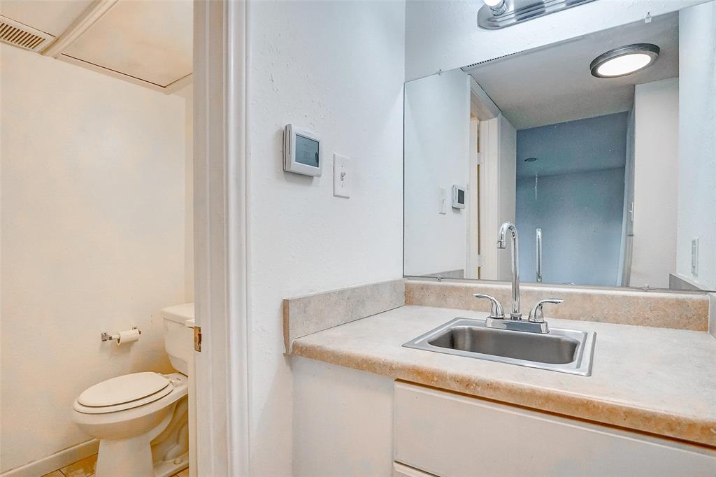781 Country Place Drive #2040, Houston, Texas image 15