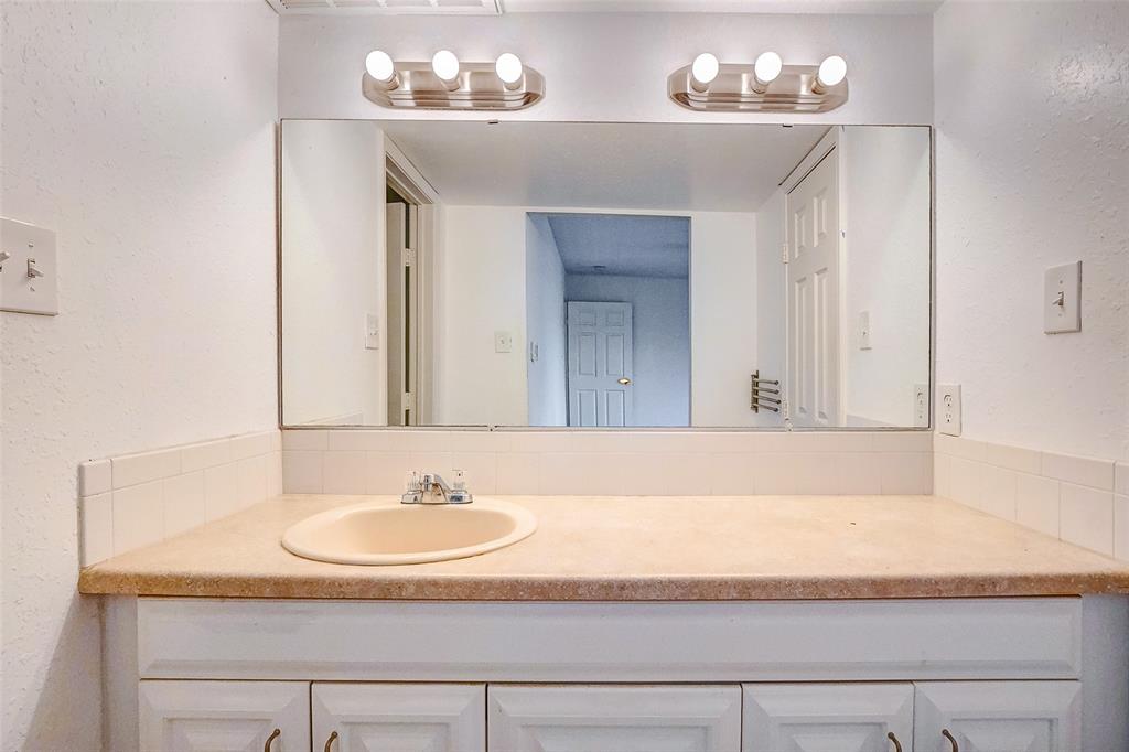 781 Country Place Drive #2040, Houston, Texas image 21
