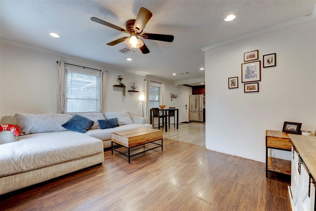 708 Gresham Street, Baytown, Texas image 7