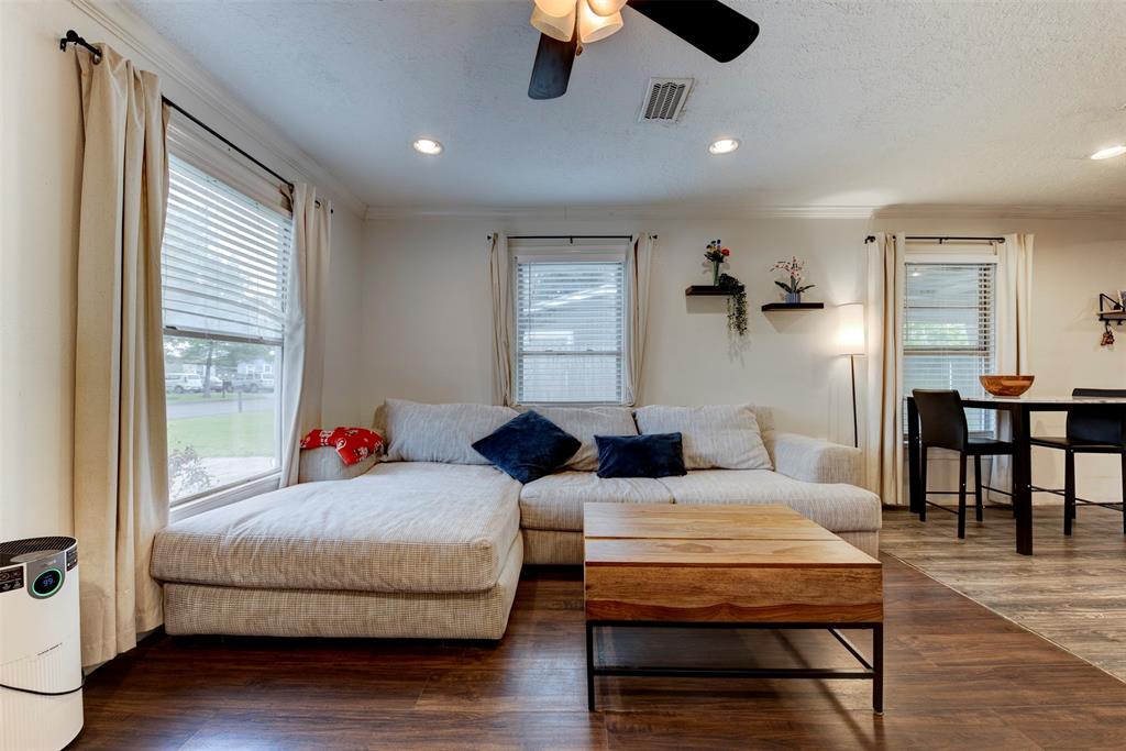 property-search 4 708 Gresham Street