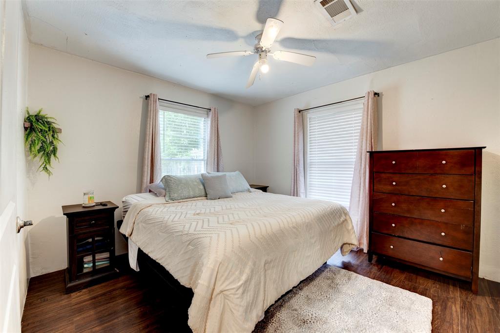 708 Gresham Street, Baytown, Texas image 24