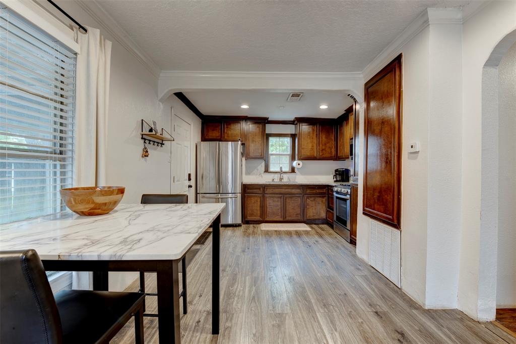 708 Gresham Street, Baytown, Texas image 10