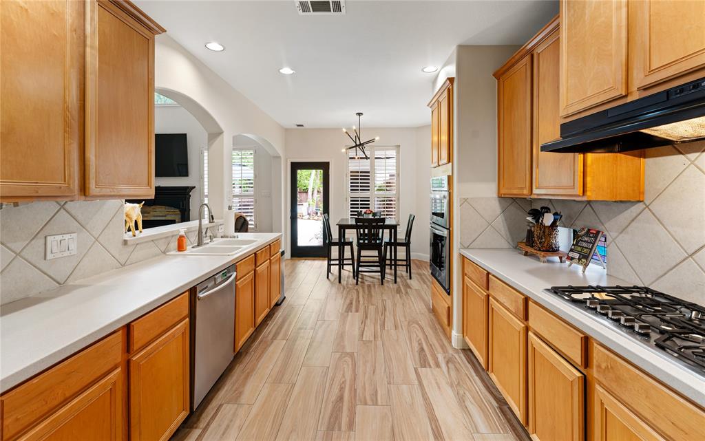 3106 Ivy Mill Lane, Missouri City, Texas image 22