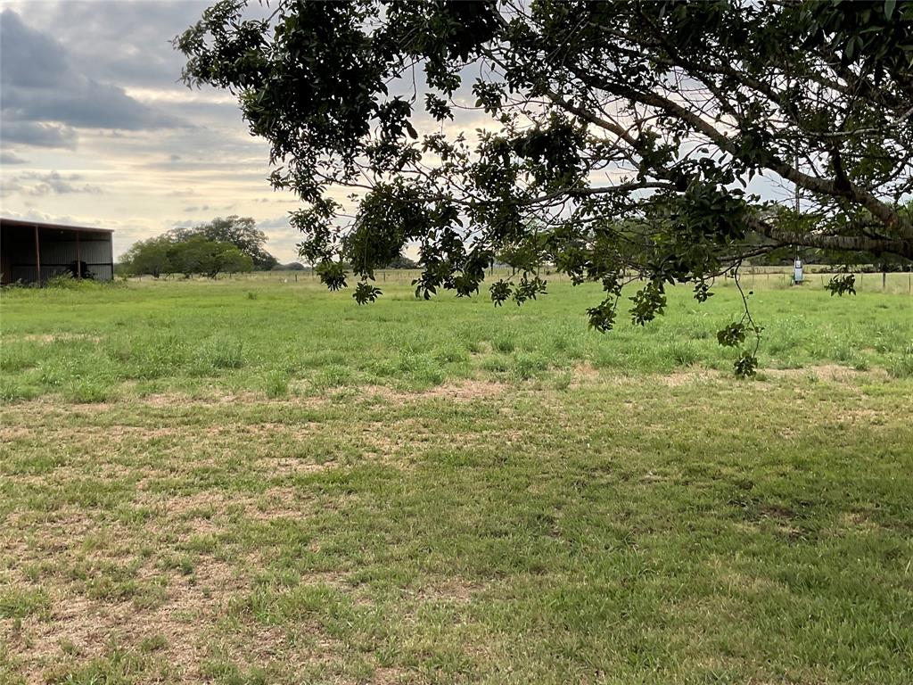 383 County Road 233, Hallettsville, Texas image 2