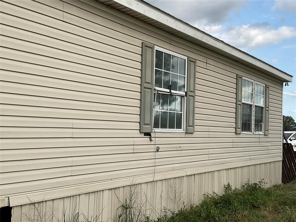 383 County Road 233, Hallettsville, Texas image 3