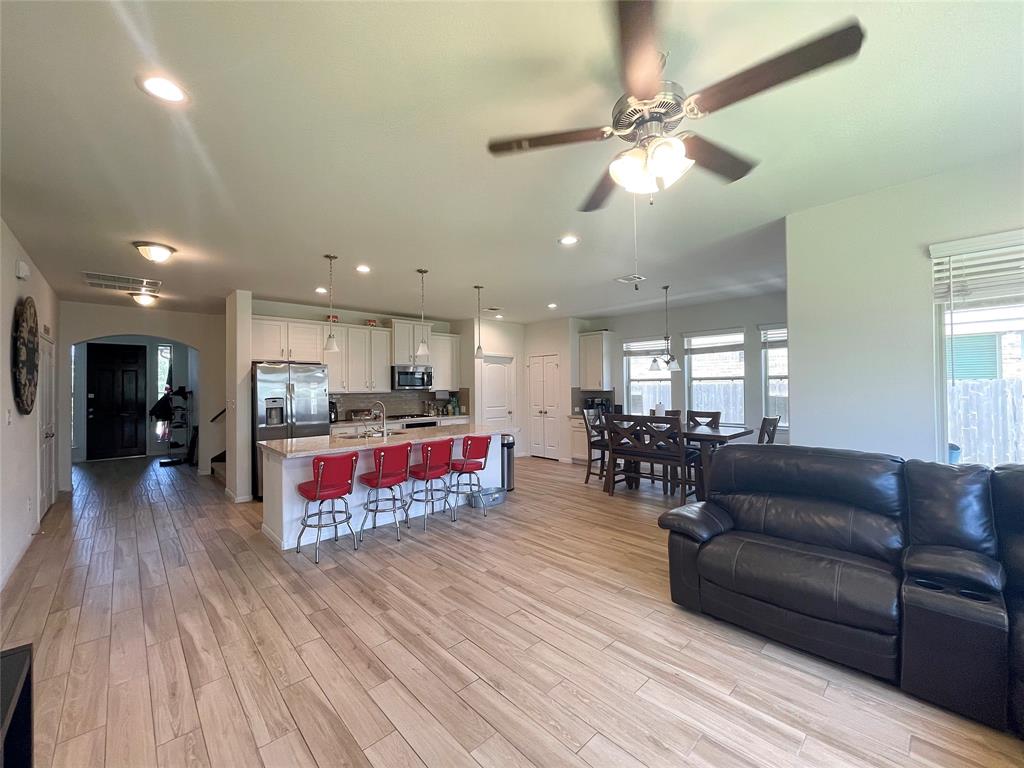 4310 Sandhill Terrace Lane