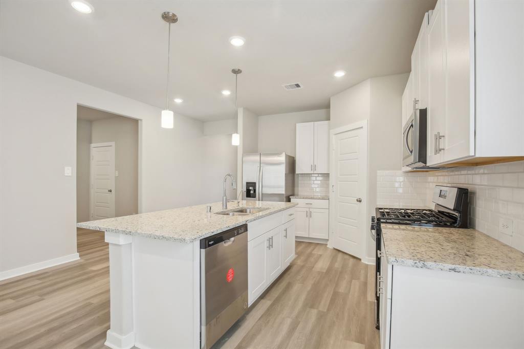 125 Bay Bridge Court, Montgomery, Texas image 10