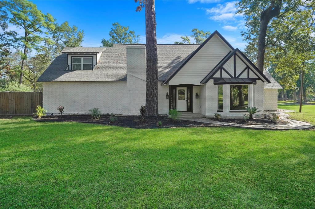 8526 Oakwood Drive