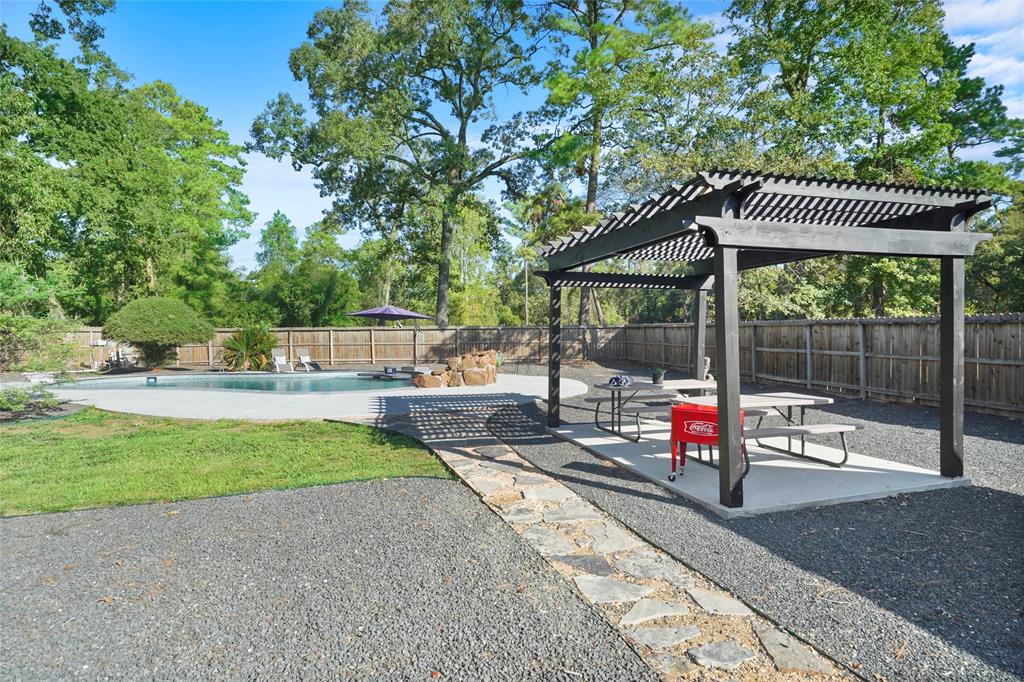 8526 Oakwood Drive, Magnolia, Texas image 43