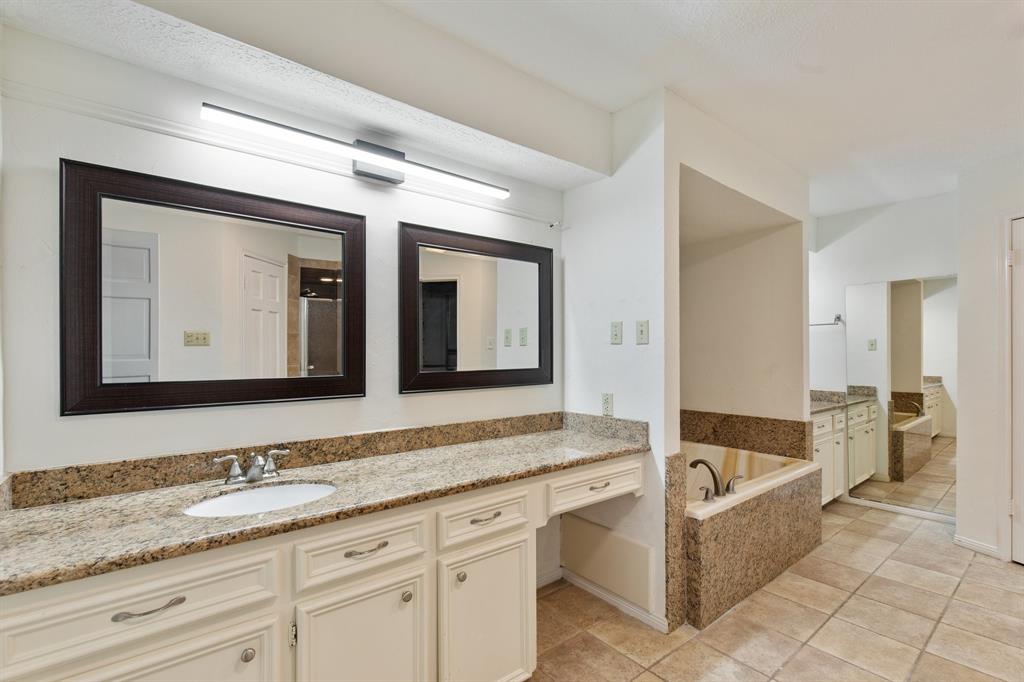 17902 Fernbluff Drive, Spring, Texas image 25