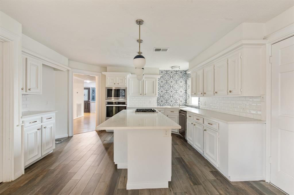 17902 Fernbluff Drive, Spring, Texas image 6
