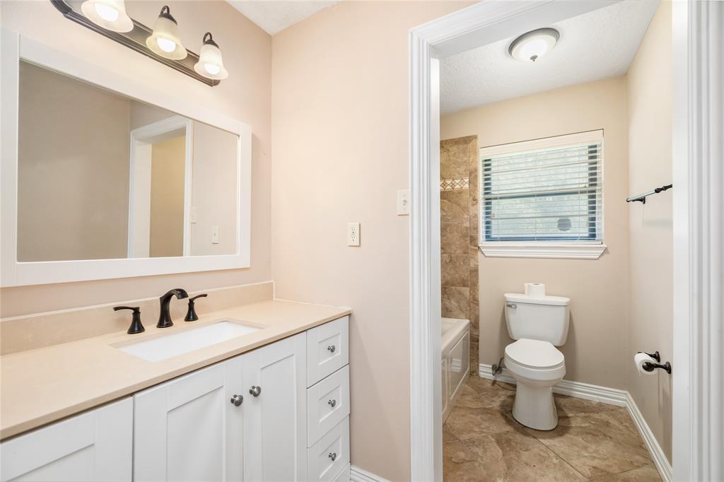 3310 Newman Drive, Baytown, Texas image 13